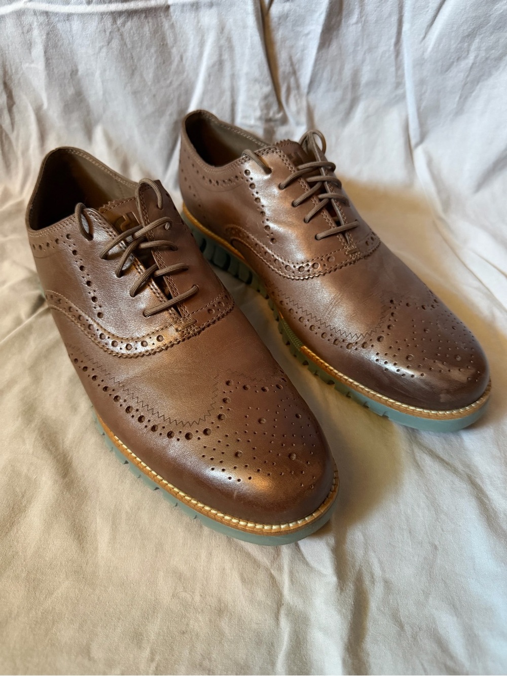 Cole Haan Brown Wingtip Derby Oxfords with Perforated Brogue